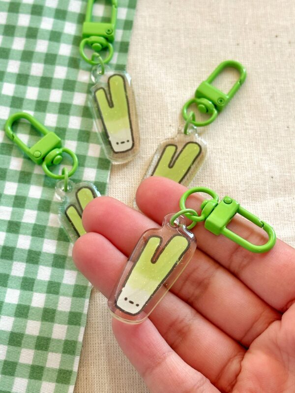 Leek Mini Charm | Peachville Pocket Residents - Image 2
