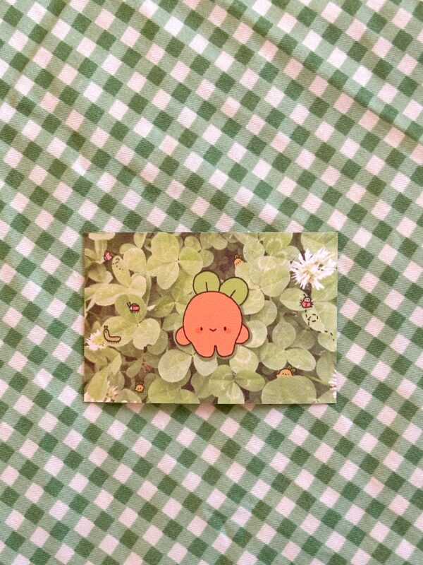 Clover Bug Wurld Sticker Momoona